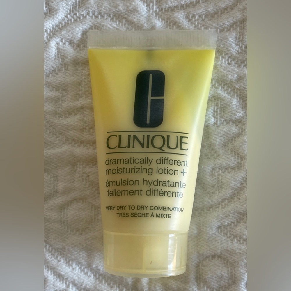 Clinique Dramatically Different Moisturizing Lotion- 1.7 oz